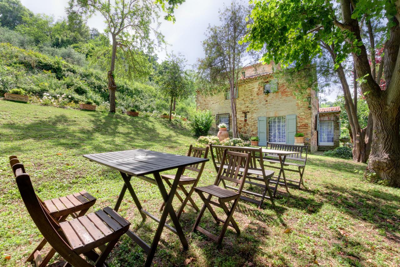 B&B La Residenza Del Poeta Montesicuro Eksteriør billede